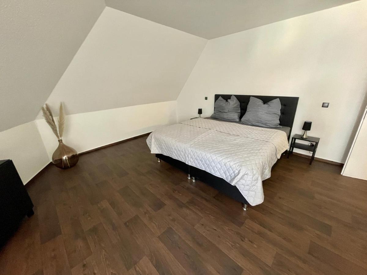 Ferienwohnung Augenblick - Stylisches Apartment In Der Besten Altstadtlage Von Erfurt Exterior foto