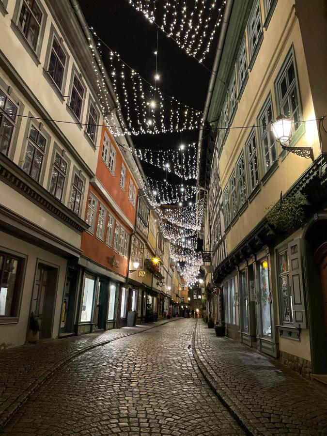 Ferienwohnung Augenblick - Stylisches Apartment In Der Besten Altstadtlage Von Erfurt Exterior foto